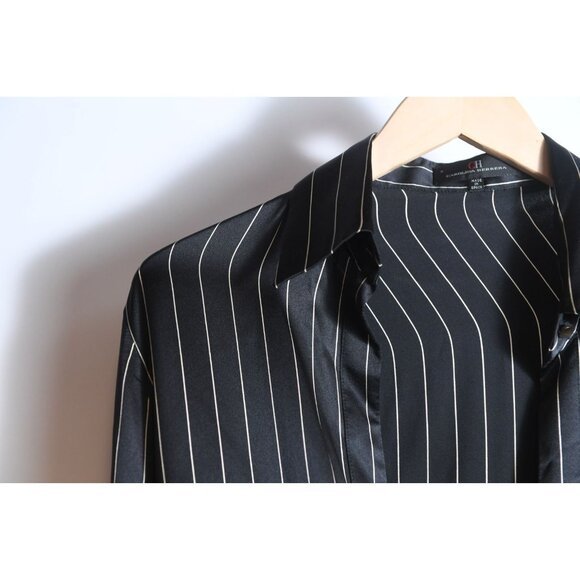 Carolina Herrera 100% Silk Wrap Top Blouse in Black Pinstripe Size 8 Work Office - Picture 4 of 13